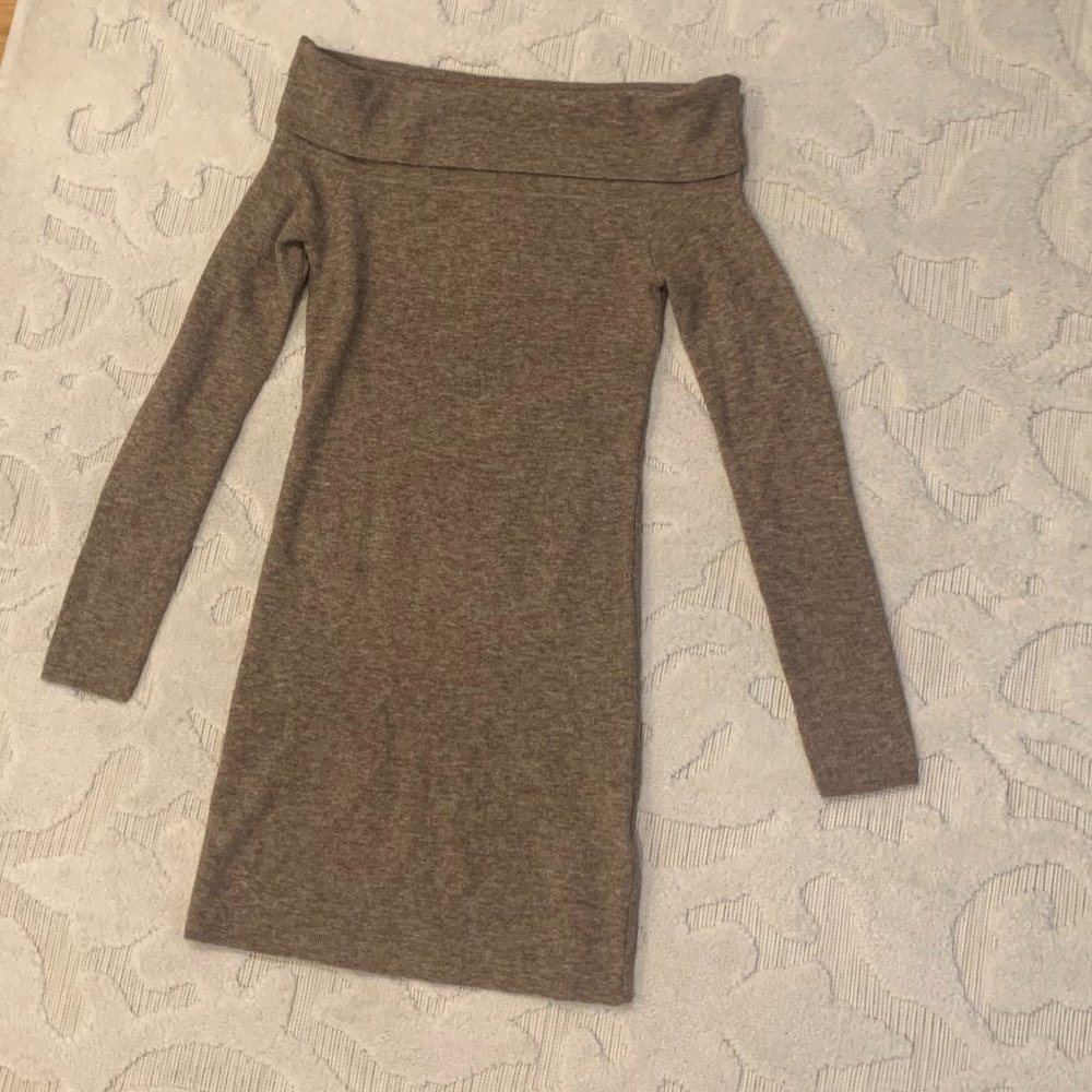 *NWT* Size XS Aritzia Wilfred - ROMOLO Sweater Dress